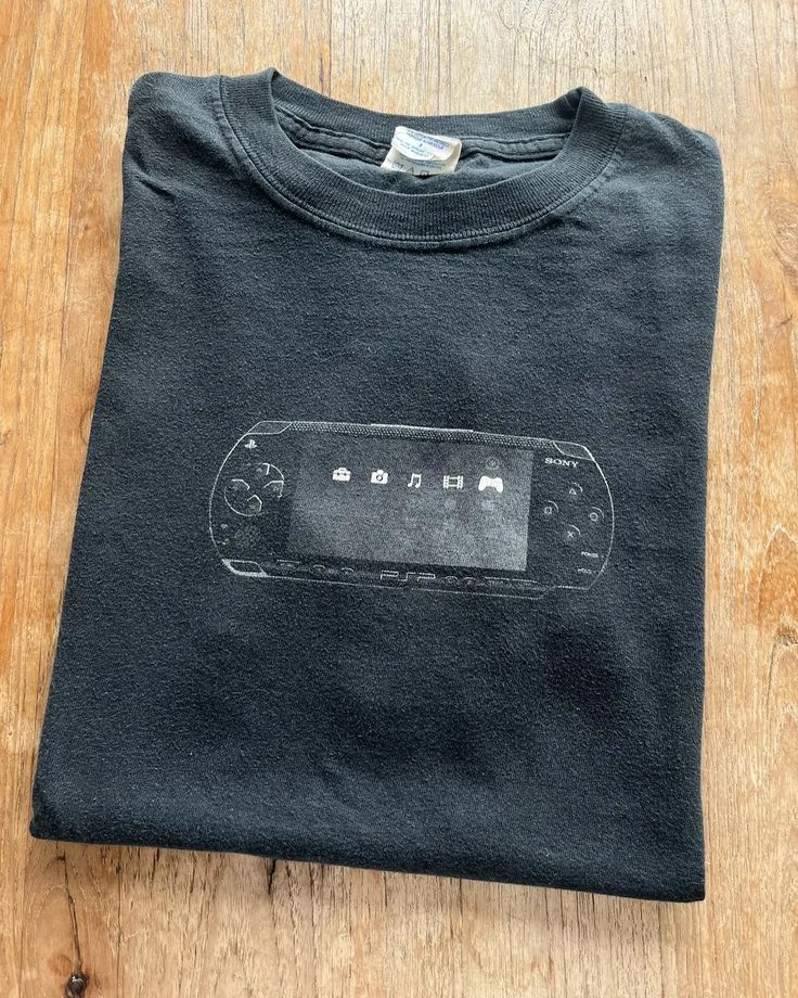 PSP baskılı siyah tişört